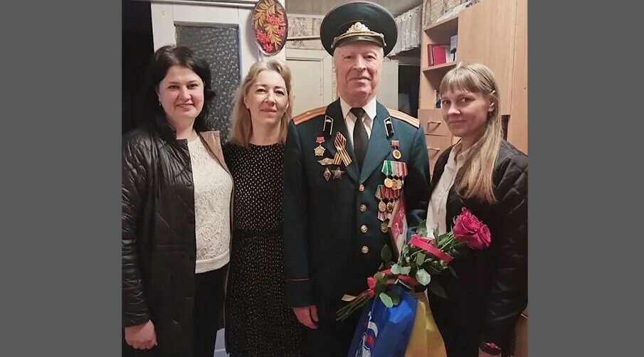 В Выгоничском районе Брянщины с юбилеем поздравили Героя афганской войны Бориса Крушинин