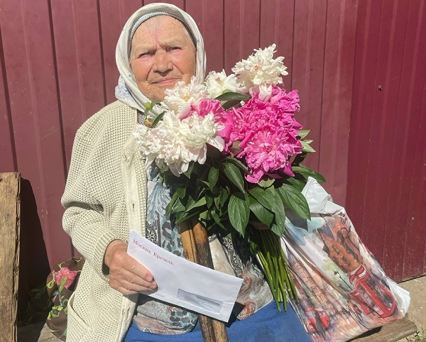 Жительницу Вышкова поздравили с 98 летием
