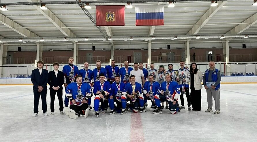 Определен чемпион Брянской области по хоккею среди мужчин