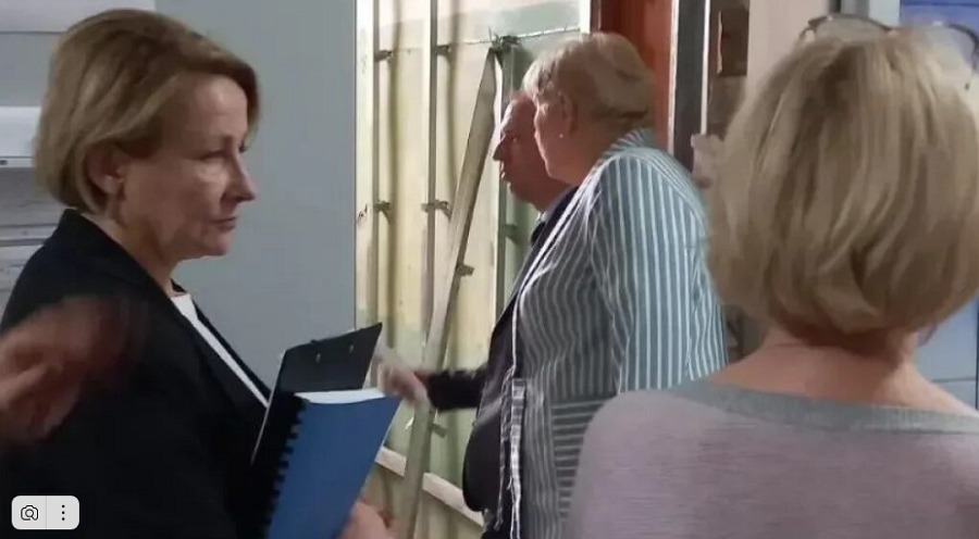 Совещание по ремонту главного корпуса Брянского медико-социального техникума