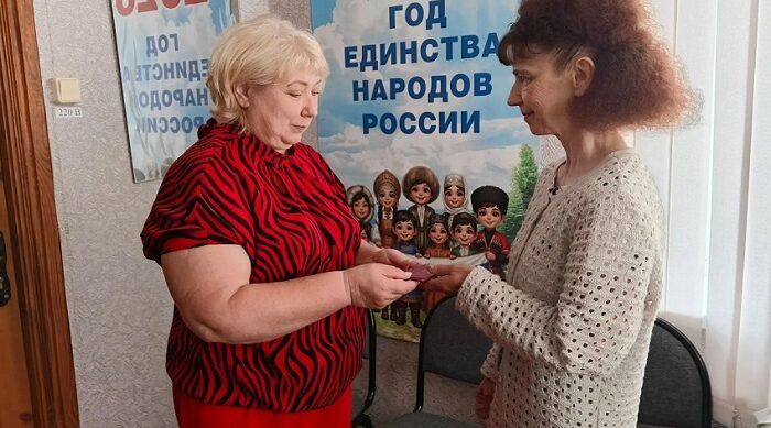 Вручили почетные звания ветеран труда злынковским медикам