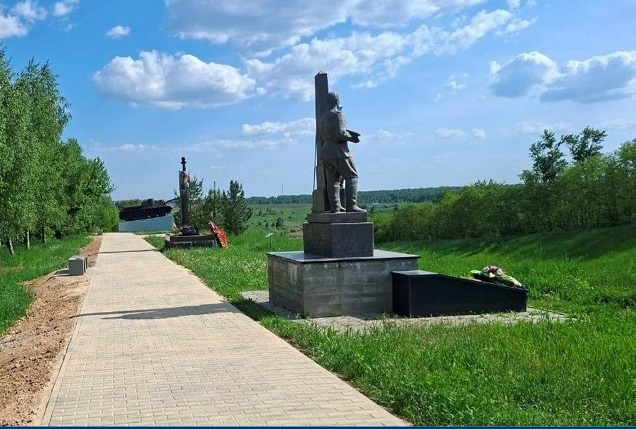 В Севске Брянской области завершены работы по благоустройству мемориального комплекса