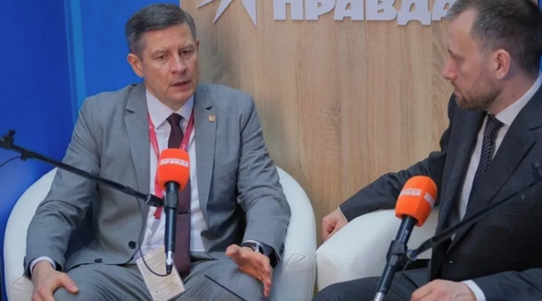 Глава  Брянской области Егор Ковальчук рассказал о развитии региона на ПМЭФ-2026