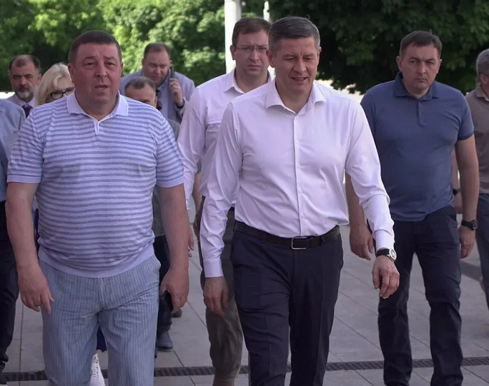 Петр    Глыбочко  и Егор  Ковальчук посетили Брянский филиал  вуза.