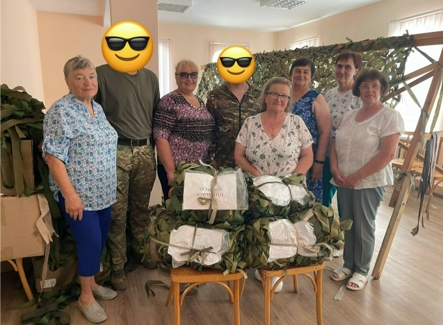 Злынковские «серебряные» волонтеры  продолжают оказывать помощь СВО