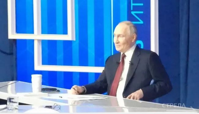 Президент Путин наградил орденом брянского библиотекаря Галину Моцар
