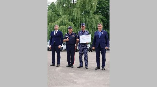 Правительство Брянской области Росгвардии передало 10 автомобилей «УАЗ» и «Нива»