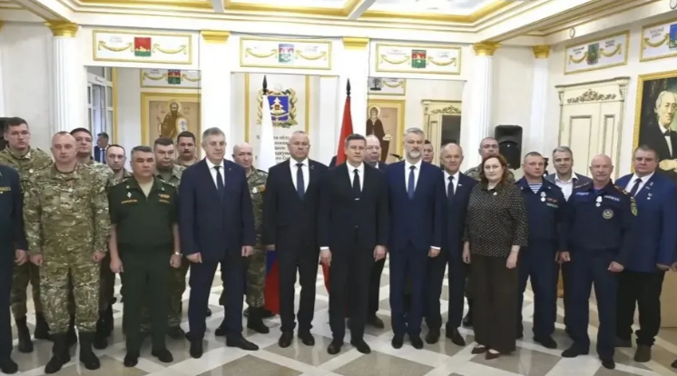 В день образования региона в Брянске провели церемонию вручения госнаград
