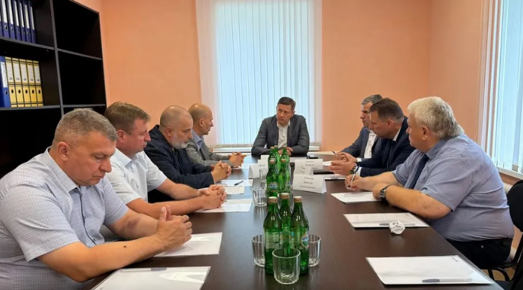 Врио Губернатора Егор Ковальчук познакомился с Комаричским районом