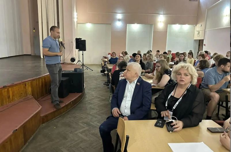 В Брянске штаб Общественной палаты завершил обучение наблюдателей за выборами 2026 года
