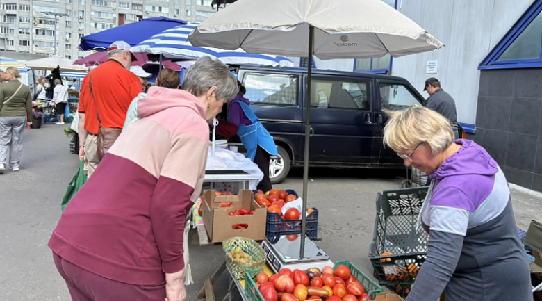 В Брянске шумят ярмарки выходного дня