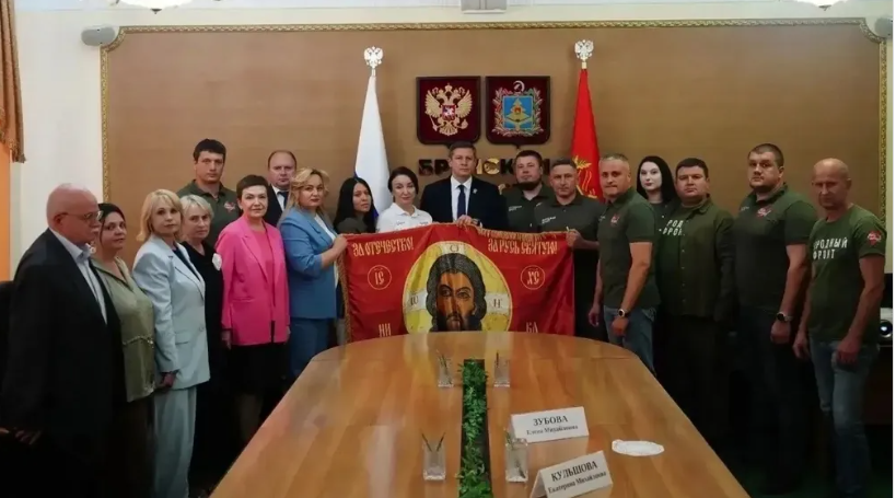 Брянские волонтеры оказывают помощь населению Донбасса