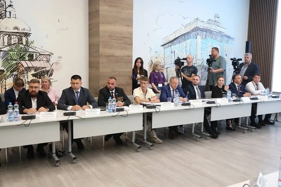 Совет законодателей ЦФО высоко оценил развитие молодёжного парламентаризма на Брянщине
