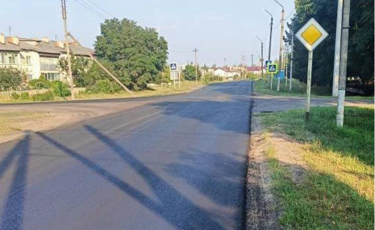 В брянской Суземке обновляют дорогу по Первомайскому переулку