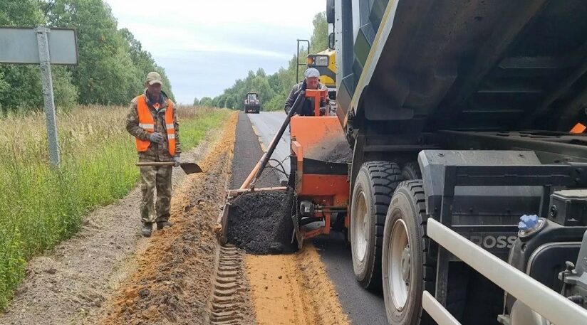 В Жуковке Брянщины ремонтируют участок автодороги «Брянск – Смоленск» – Жуковка»