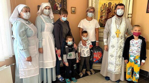 Брянский благотворительный фонд «Ванечка» провел для своих подопечных праздник 1 сентября