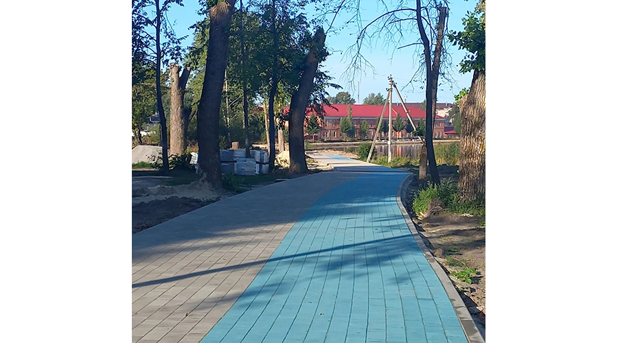 Благоустройство набережной озера Карна в Новозыбкове