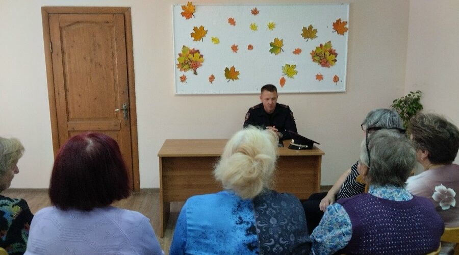 «Университет третьего возраста» при Злынковском центре социального обслуживания продолжает работу