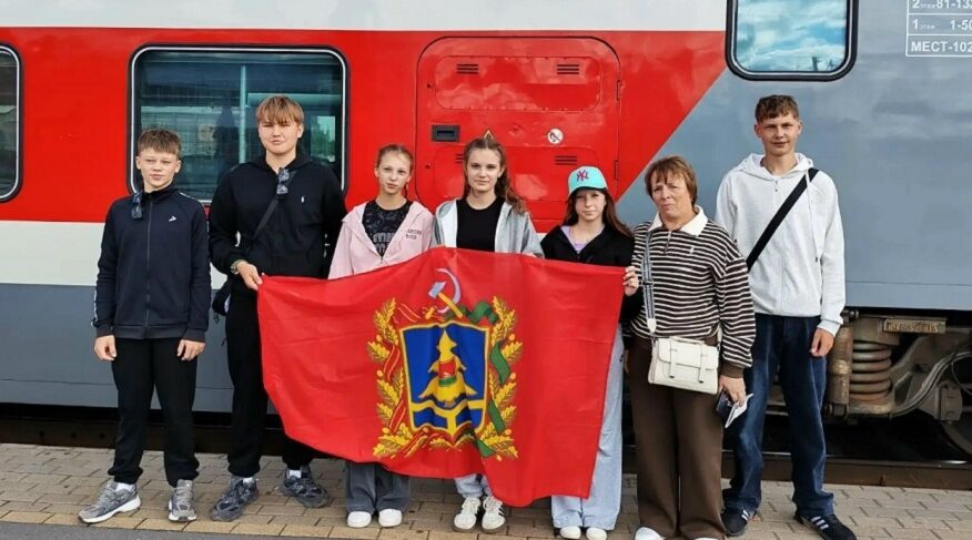 Команды из Брянска участвуют в «Президентских состязаниях» в «Орлёнке»