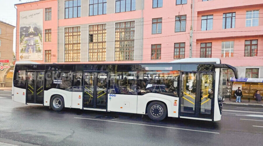 В Брянск поступят ещё 20 новых автобусов большой вместимости 