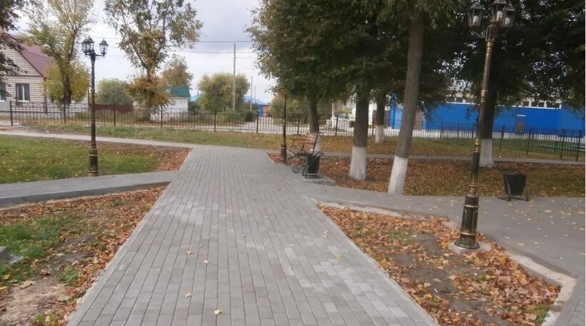 В брянском поселке Погар благоустроили парк